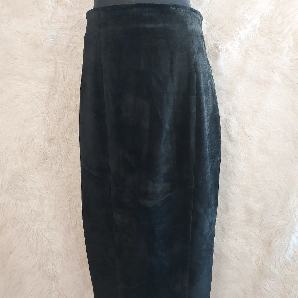 Vintage Danier Women's Black Genuine Suede Leather Open Back Long Skirt Size: 14